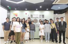 如何吸引高校专业力量参与社会治理？五里桥街道专门搭建了一个实践基地