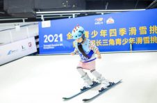 上海进入“冬奥时间” 100天带动100万人次参与冰雪运动