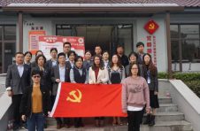 科技助老，让老人乐享智慧政务服务!