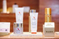 高奢护肤品牌3LAB携手精品先驱JOYCE Beauty